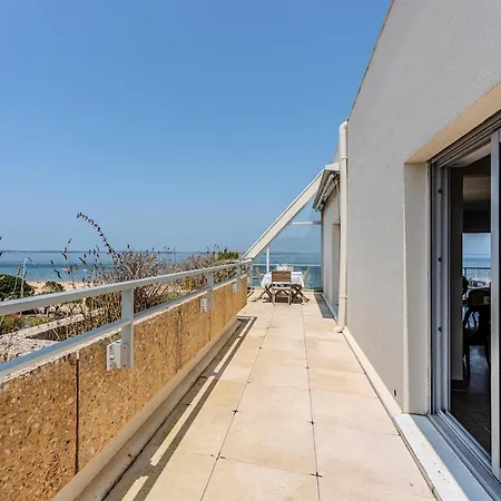 Exceptional Sea View Apartment *